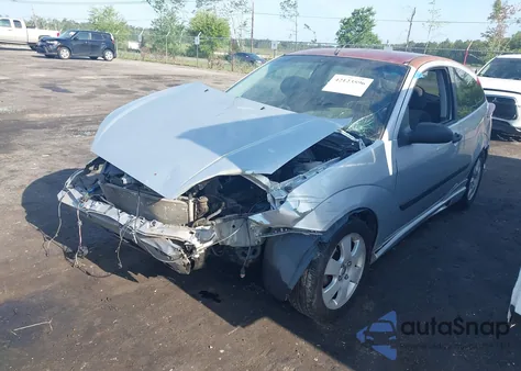 2001 Ford Focus Zx3 из США, поврежденный, VIN 3FAFP313X1R117916